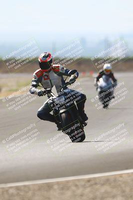 media/Sep-20-2025-TrackDaz (Sat) [[27f0cde673]]/C Group/240pm (Turn 9)/